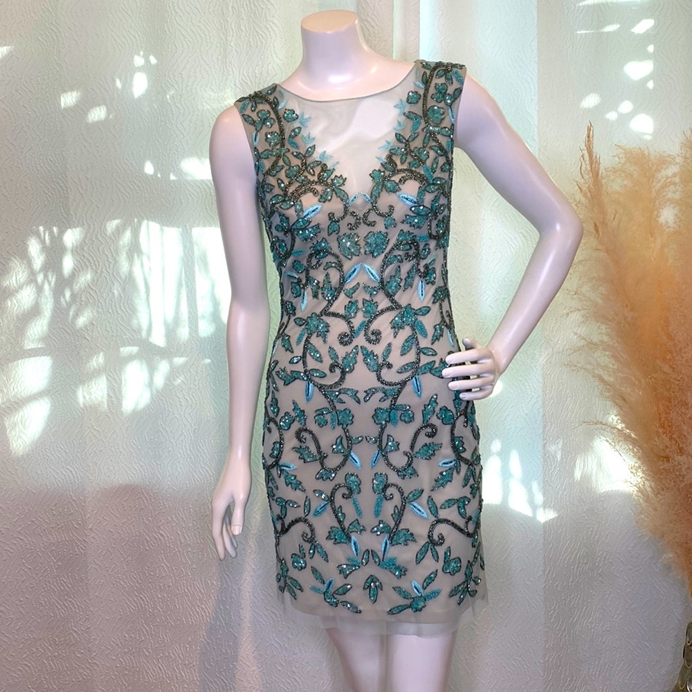 Beautiful Aidan Mattox cocktail dress. Size 0